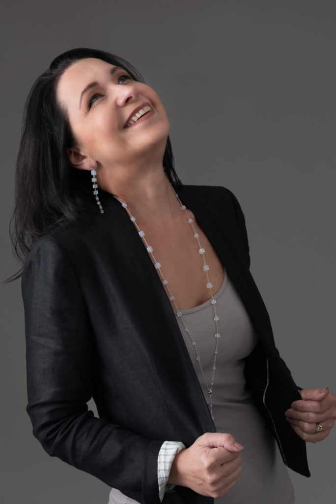 woodbridge-va-photographer-liz-marie-portraits-jewelry-branding